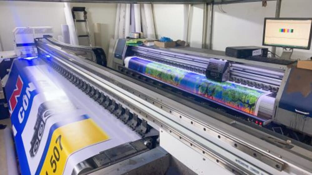 Hướng Dẫn Chọn Máy In Khổ Lớn Phù Hợp Với Nhu Cầu In Ấn Của Bạn