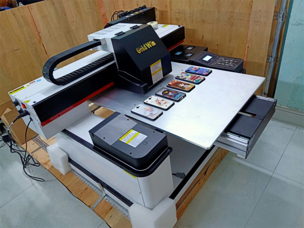 Khám Phá Công Nghệ Máy In UV Phẳng – In Ấn Trên Mọi Chất Liệu