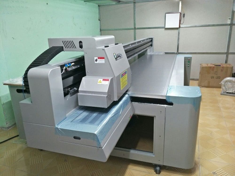 Khám Phá Công Nghệ Máy In UV Phẳng – In Ấn Trên Mọi Chất Liệu